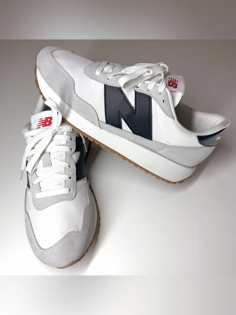 New Balance® 237 Unisex Athletic Running Shoes Size- 9.5 Men’s / 11 Women’s